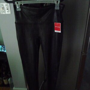 SPANX  BLACK FAUX LEATHER LEGGINGS  NEW WITH TAG SIZE LARGE